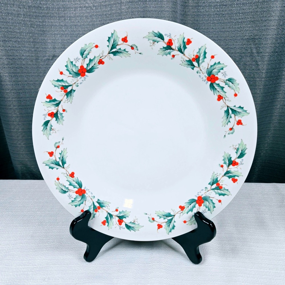 Vintage China Pearl Noel Holly Gold Trim 10 3/4"  Dinner Plate